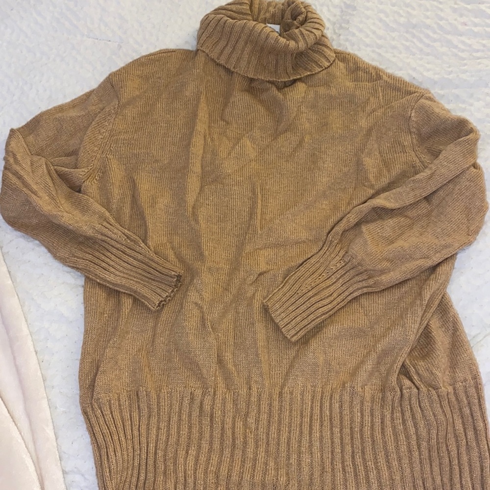 Turtle neck sweater